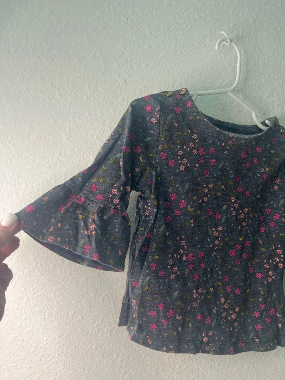 Girls 3T Oshkosh Floral Charcoal Boatneck Top with Ruffled Three-Quarter sleeves